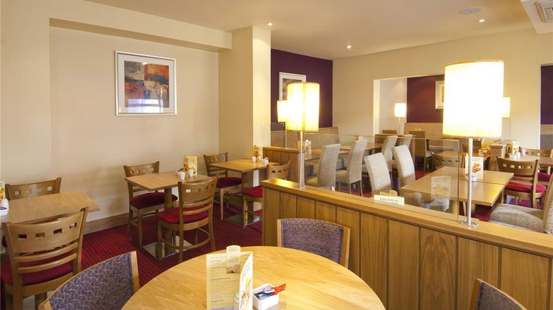 <b>Premier Inn Bolton (Reebok Stadium) Restaurant</b>. Images powered by <a href="https://iceportal.shijigroup.com/" title="IcePortal" target="_blank">IcePortal</a>.