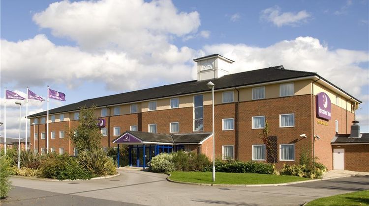Premier Inn Wakefield South (M1, Jct 39) Exterior