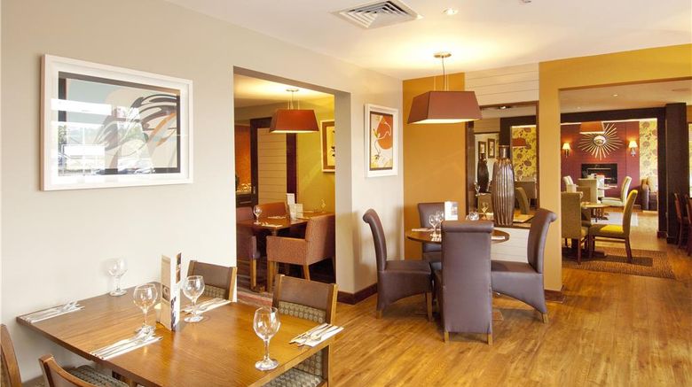 <b>Premier Inn Rochester Restaurant</b>. Images powered by <a href="https://iceportal.shijigroup.com/" title="IcePortal" target="_blank">IcePortal</a>.