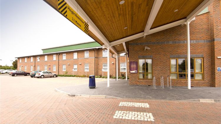 Premier Inn Hinckley Exterior