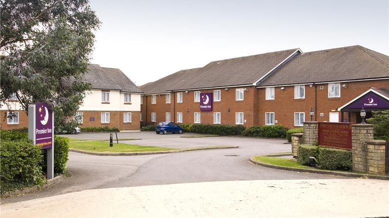 <b>Premier Inn Swindon North Exterior</b>. Images powered by <a href="https://iceportal.shijigroup.com/" title="IcePortal" target="_blank">IcePortal</a>.