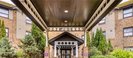 Premier Inn Glasgow Airport Exterior