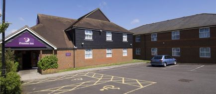 Premier Inn Ashford North Exterior