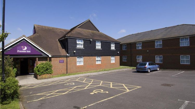 Premier Inn Ashford North Exterior