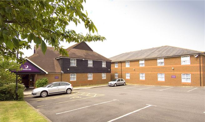 Premier Inn Ashford North Exterior