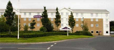 Premier Inn Leeds City West Exterior