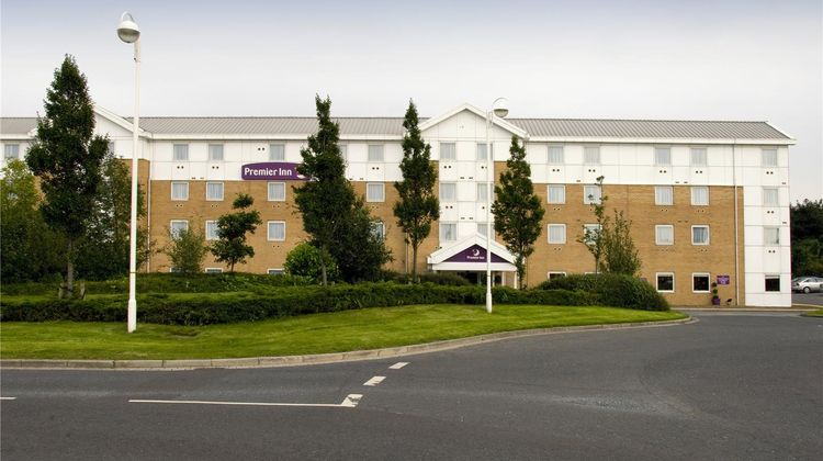 Premier Inn Leeds City West Exterior
