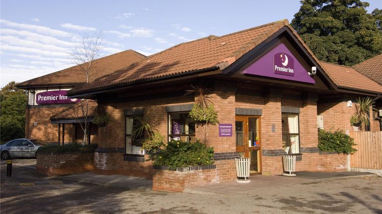 Premier Inn Liverpool (West Derby) Exterior