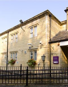 Premier Inn Stroud