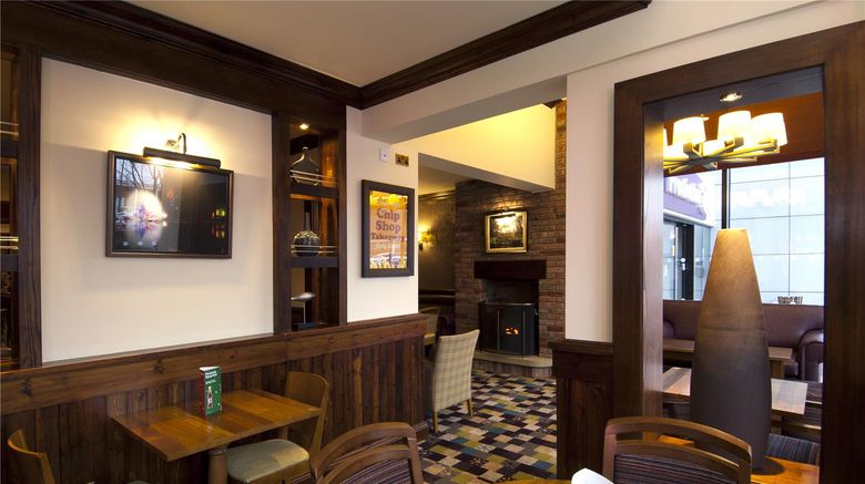 <b>Premier Inn Walsall Town Centre Restaurant</b>. Images powered by <a href="https://iceportal.shijigroup.com/" title="IcePortal" target="_blank">IcePortal</a>.