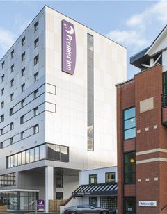 Premier Inn Hotel Woking Town Centre