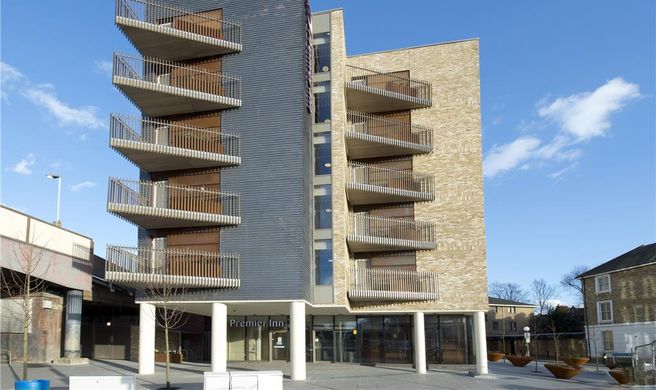 Premier Inn London Lewisham Exterior