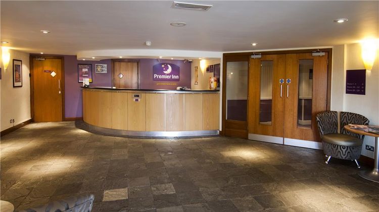 Premier Inn Leicester Central (A50) Lobby
