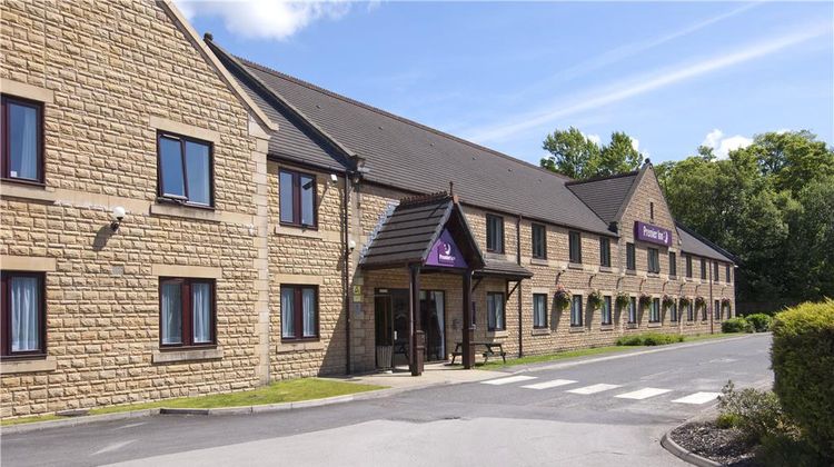 Premier Inn Burnley Exterior