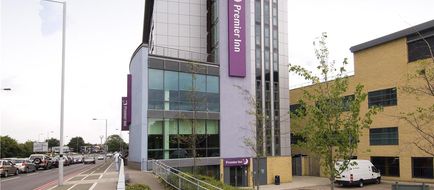 Premier Inn London Wimbledon South Exterior