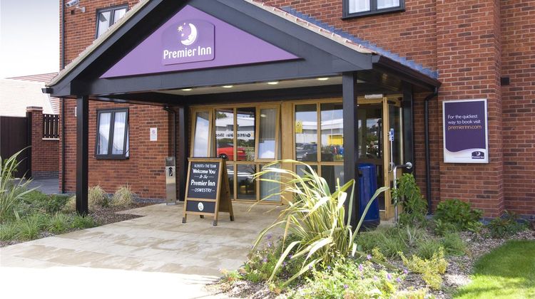 Premier Inn Oswestry Exterior