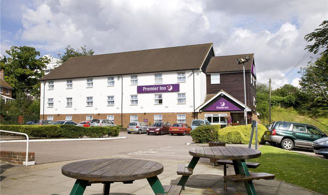 Premier Inn Stevenage North Exterior