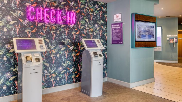 Premier Inn Southampton West Quay Lobby