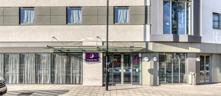 Premier Inn Southampton West Quay Exterior