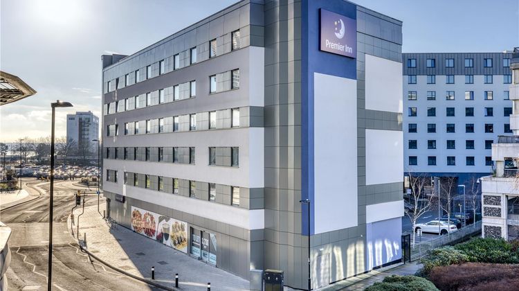 Premier Inn Southampton West Quay Exterior