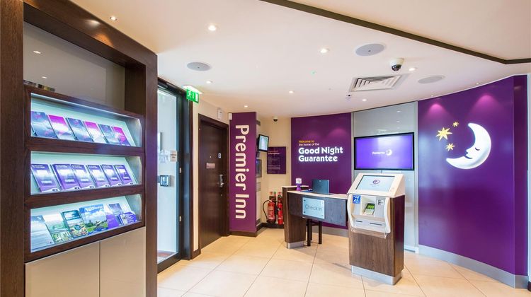 Premier Inn Malvern Lobby