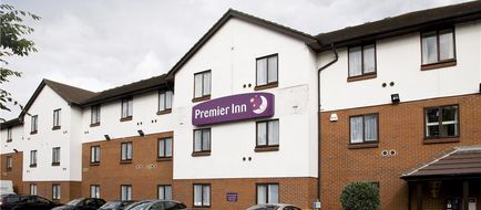 Premier Inn London Hayes Heathrow(North) Exterior