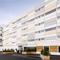 Premier Inn Manchester Airport South