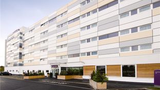 Premier Inn Manchester Airport South