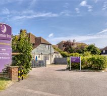 Premier Inn Whitstable Exterior