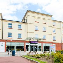 Premier Inn Stoke-Trentham Garden