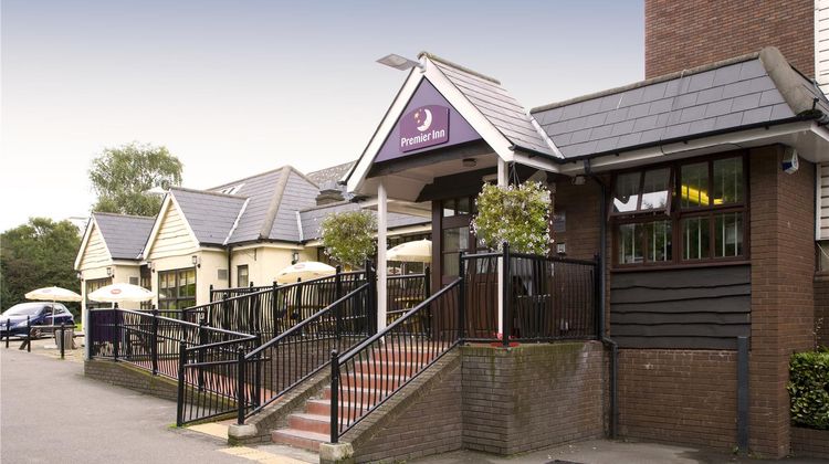 Premier Inn Epsom South Exterior