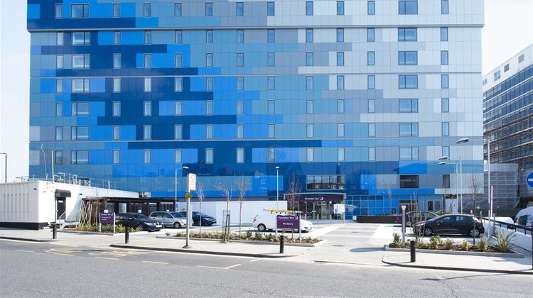 Premier Inn London Archway Exterior