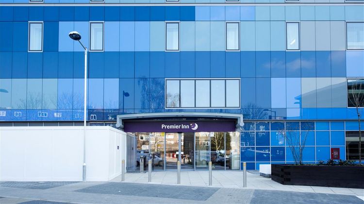 Premier Inn London Archway Exterior