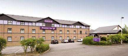 Premier Inn Hemel Hempstead West Exterior