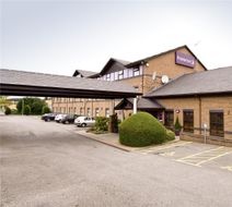 Premier Inn Hemel Hempstead West Exterior