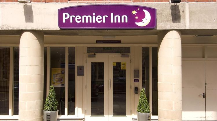 Premier Inn Bristol City Centre King St Exterior