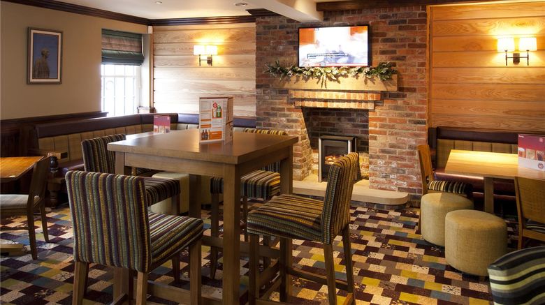 <b>Premier Inn London Dagenham Restaurant</b>. Images powered by <a href="https://iceportal.shijigroup.com/" title="IcePortal" target="_blank">IcePortal</a>.