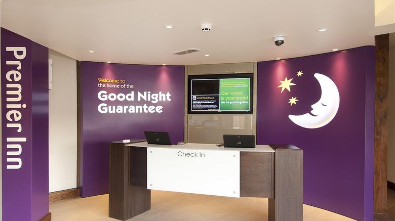 <b>Premier Inn London Dagenham Lobby</b>. Images powered by <a href="https://iceportal.shijigroup.com/" title="IcePortal" target="_blank">IcePortal</a>.