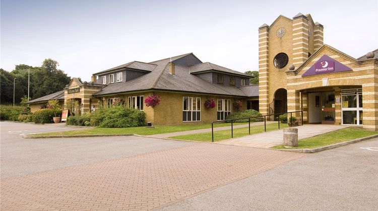 Premier Inn Aldershot Exterior