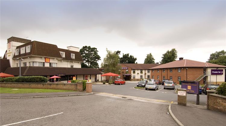 Premier Inn Nottingham South Exterior