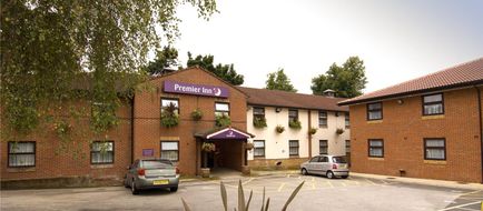 Premier Inn Nottingham South Exterior