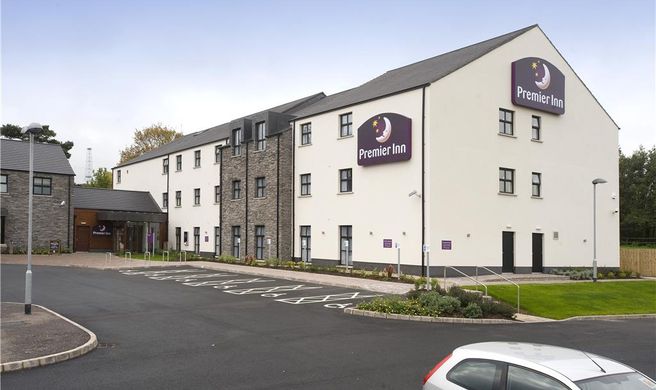 Premier Inn Lisburn Exterior