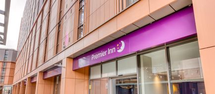 Premier Inn London Hammersmith Exterior