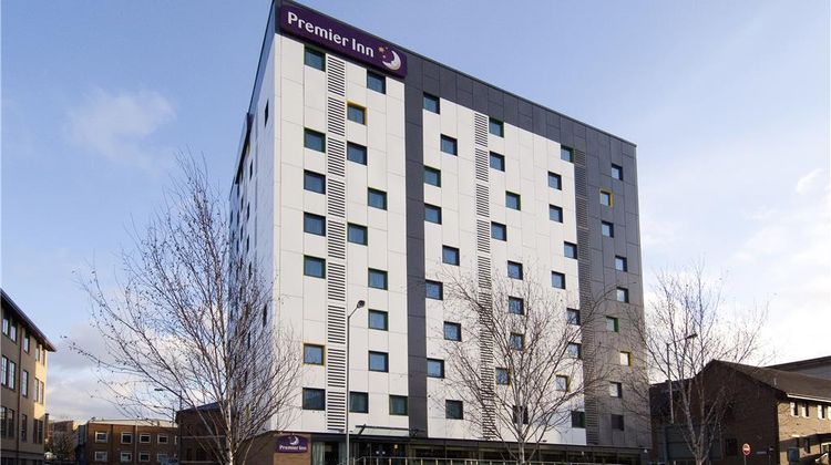 Premier Inn Bradford Central Exterior