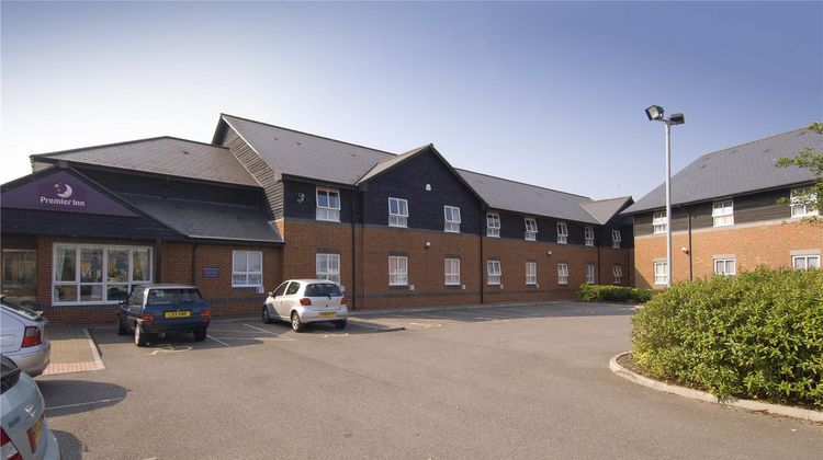 Premier Inn Portishead Exterior