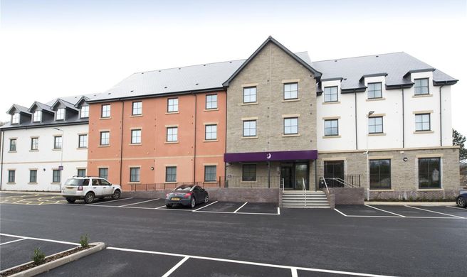 Premier Inn Monmouth hotel Exterior