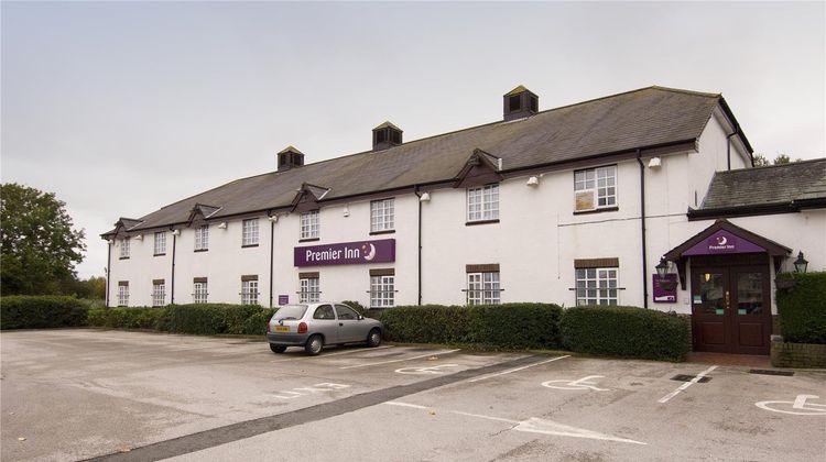 Premier Inn Wirral (Greasby) Exterior