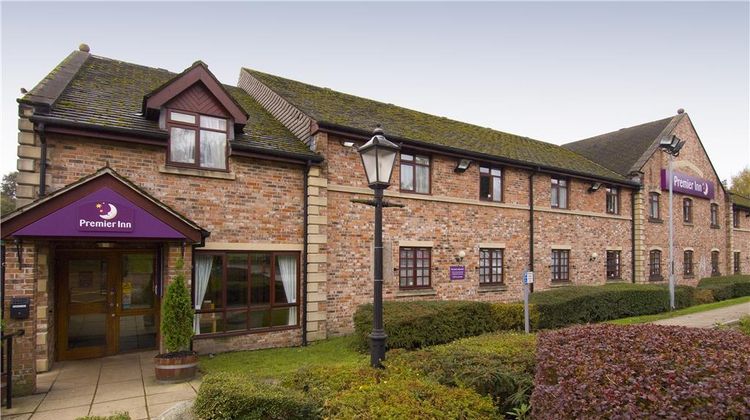Premier Inn Rochdale Exterior