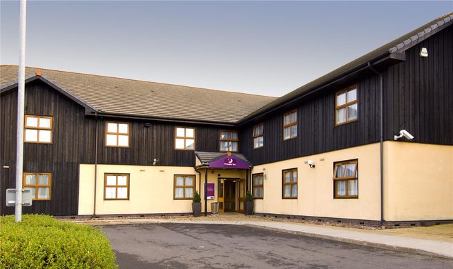 Premier Inn Bolton West Exterior