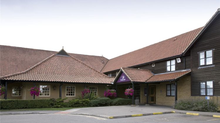 Premier Inn Basildon South Exterior